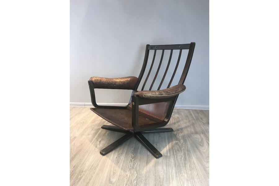 Danish swivel adjustable armchair of the 1970s