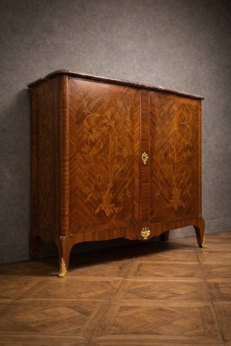 Wooden cabinet with doors, richly inlaid with floral patterns, Louis XV style.
