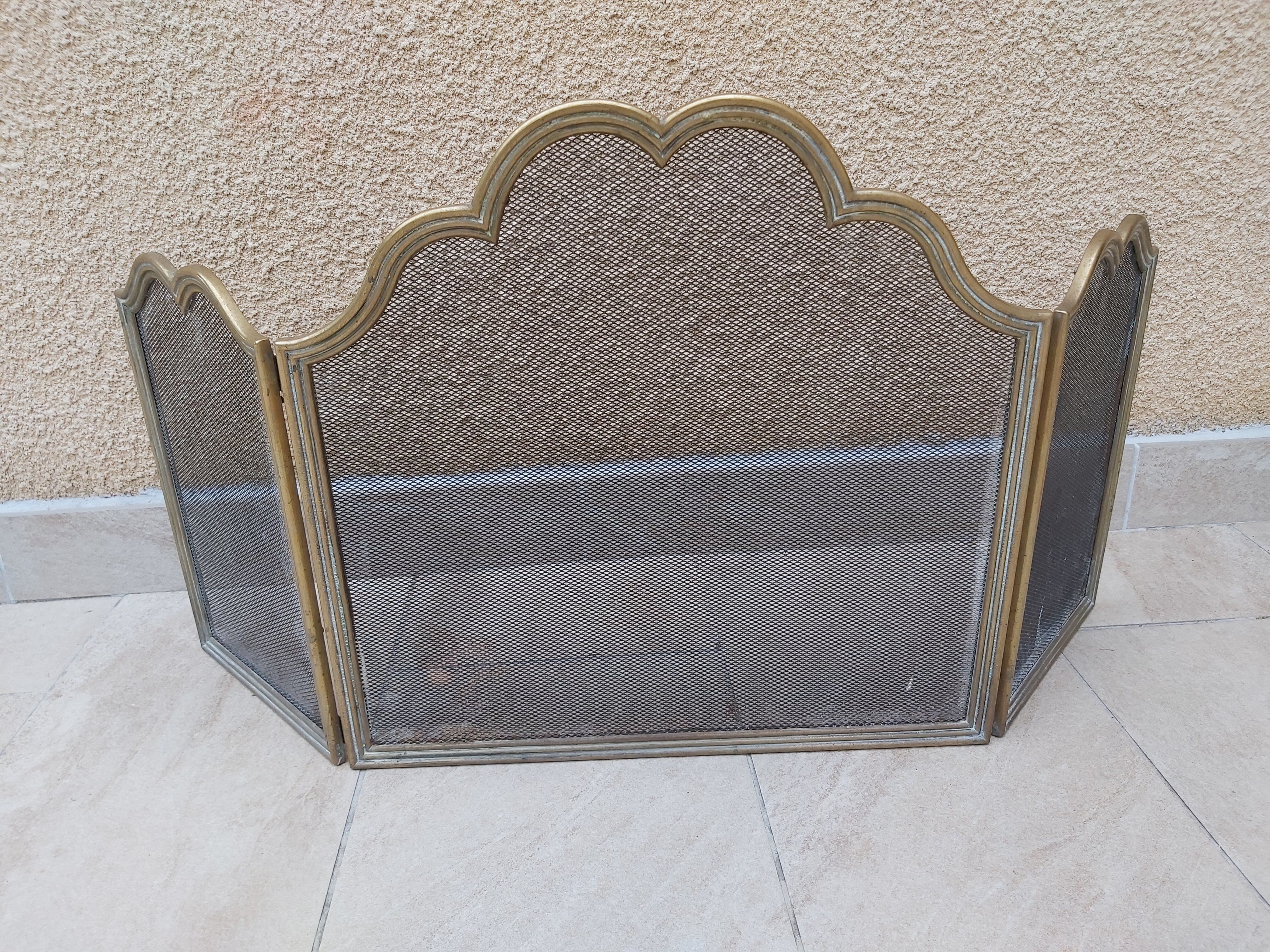 Brass fireplace screen