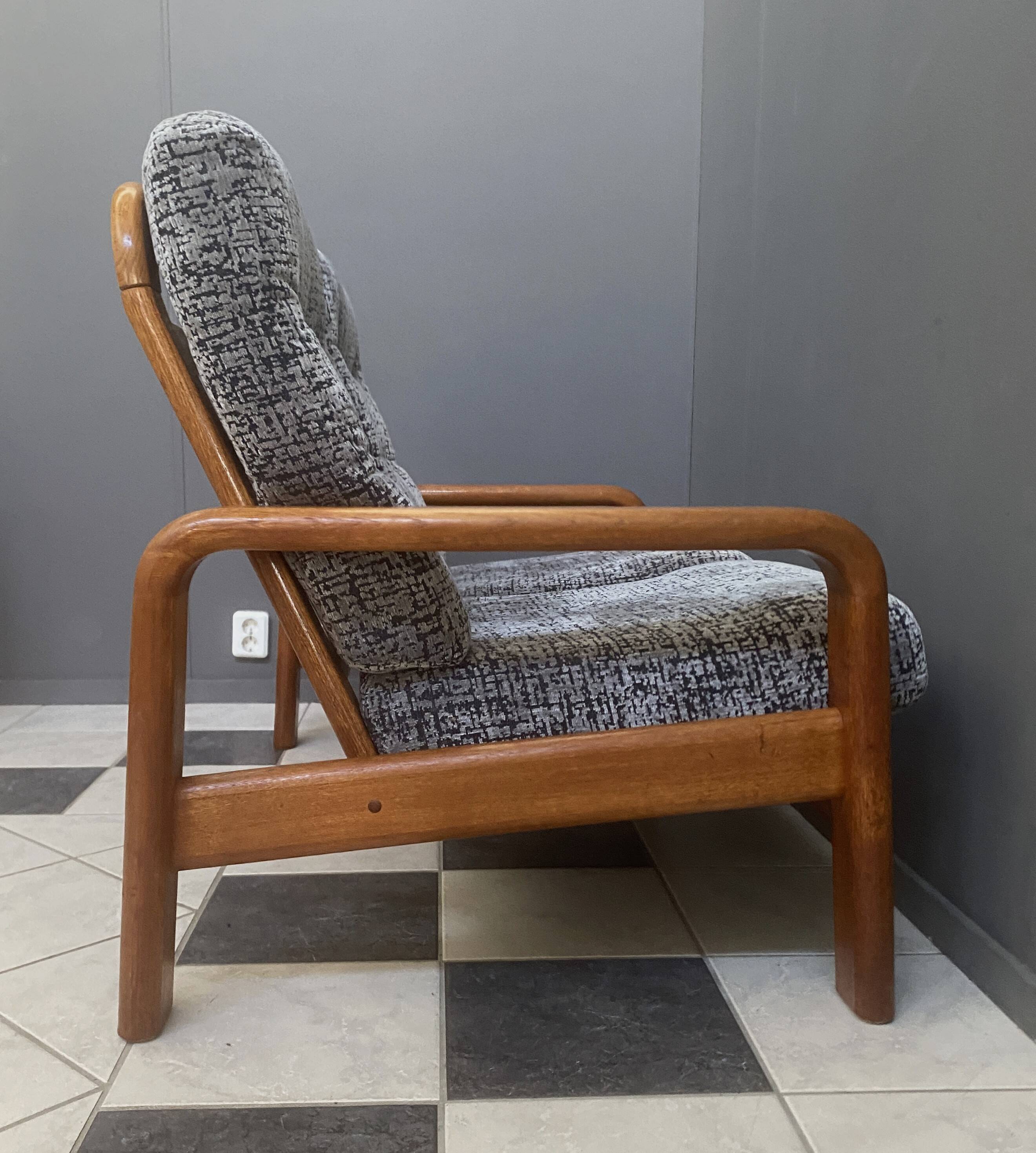 Two seat Danish Sofa by Burchardt Nielsen 1970s