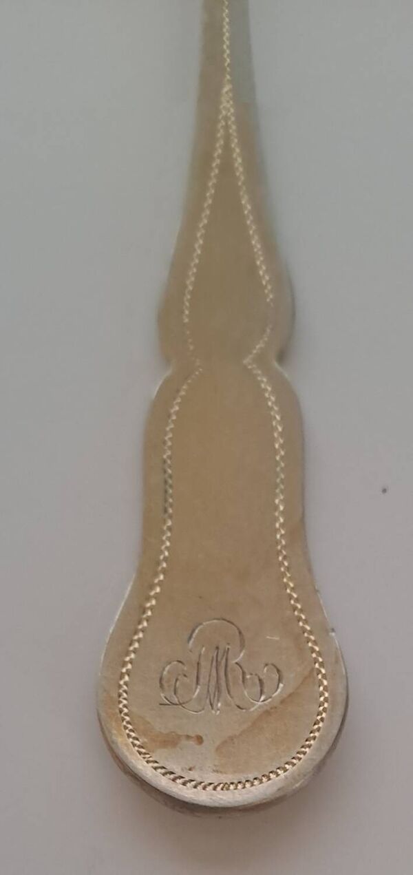 6 petites cuillères en argent massif minerve