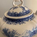 Old teapot with blue and white lid Villeroy and Boch Burgenland