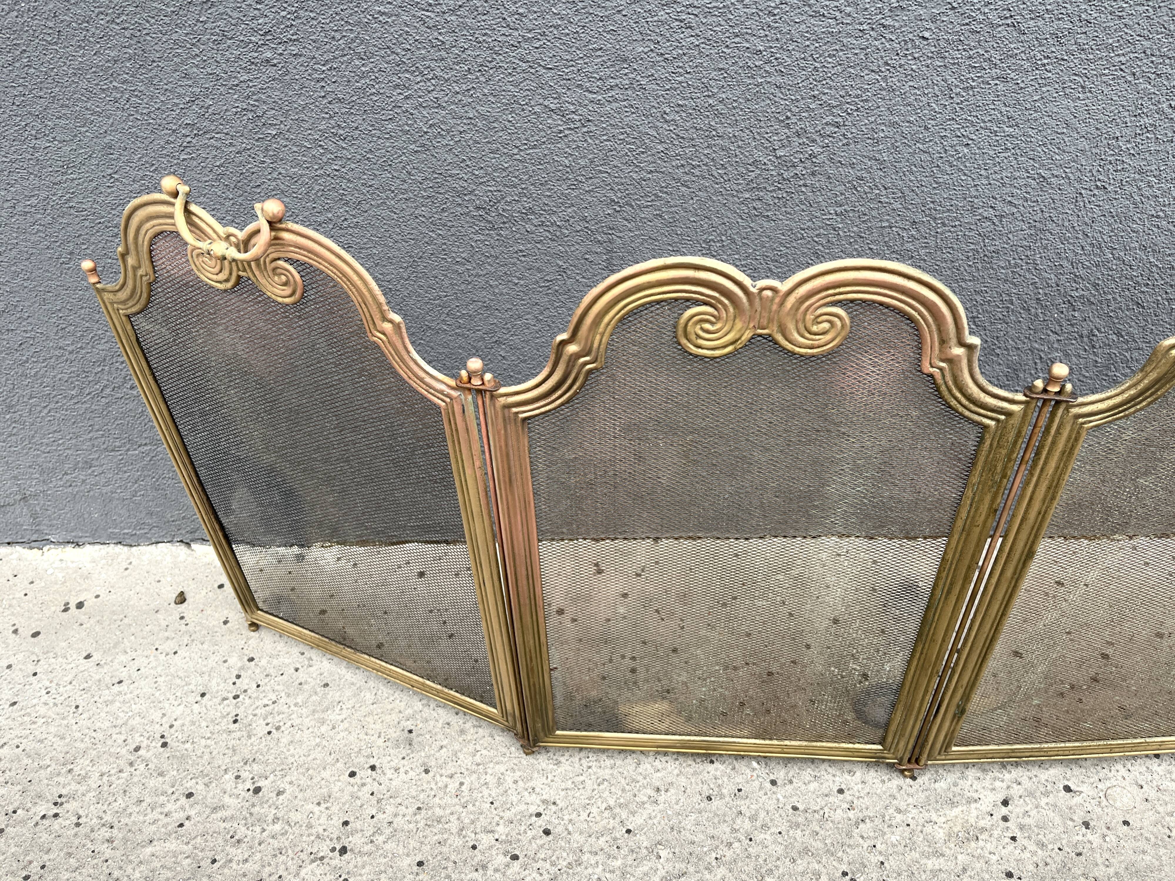 Antique brass fireplace screen from the 1920s, 4-panel fireplace screen