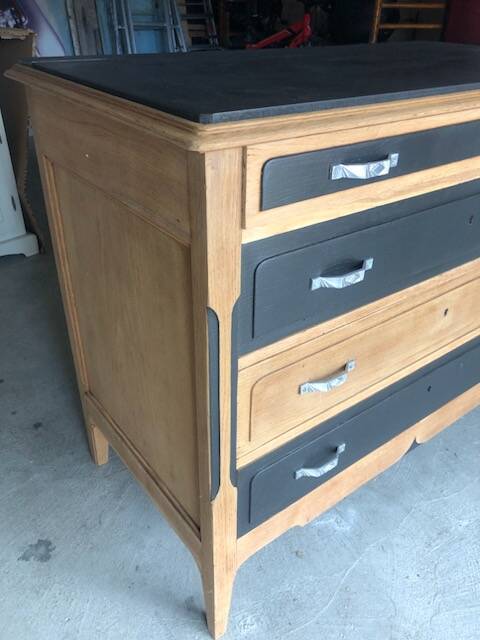 Art Deco chest of drawers