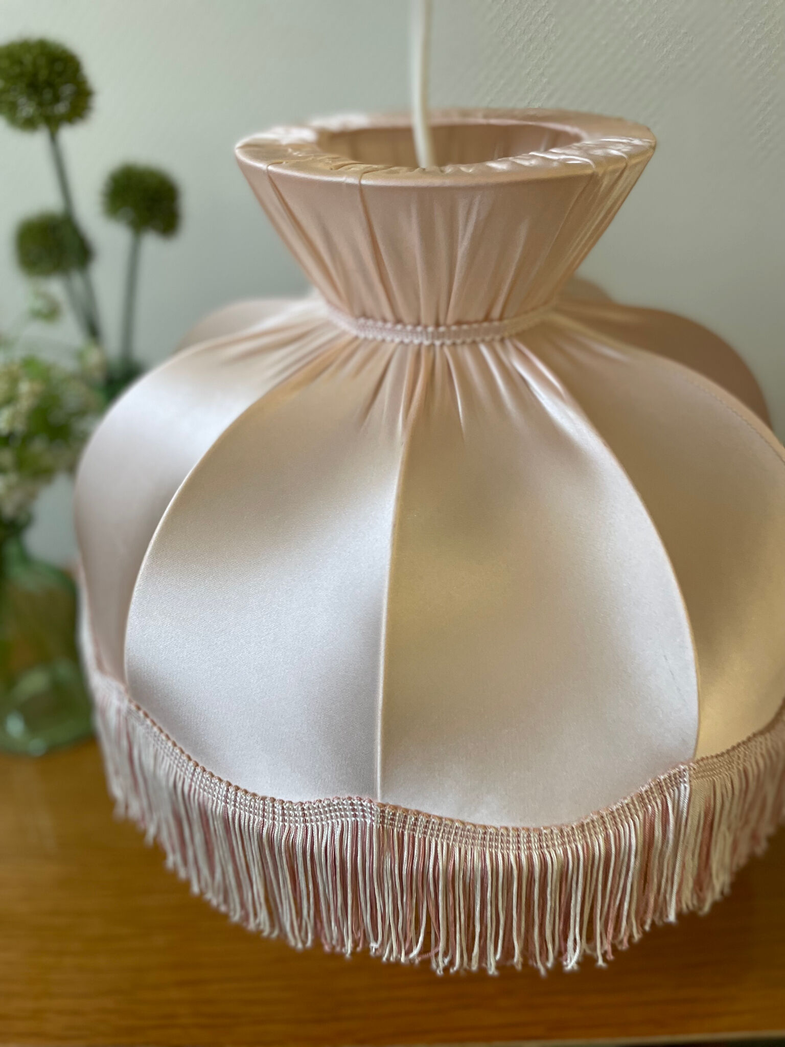 Suspension vintage rose