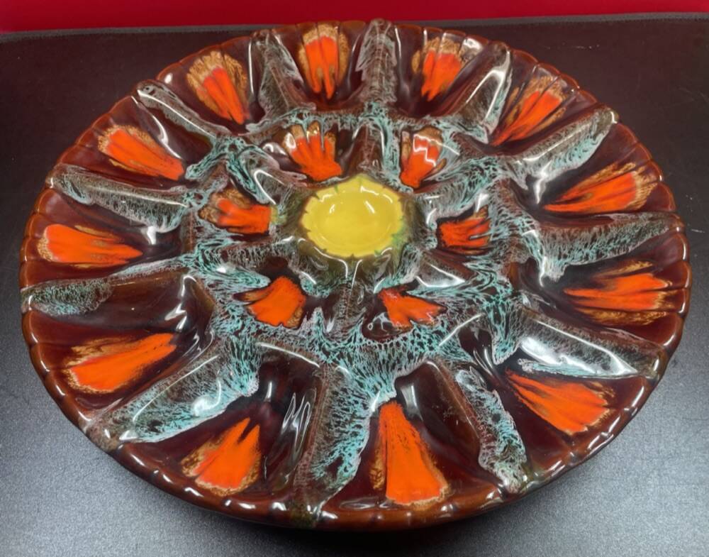 Large oval oyster dish Vallauris, 35.5 cm