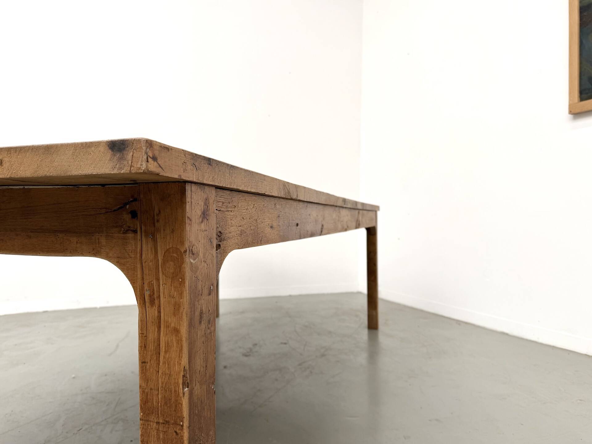 Large brutalist farmhouse table in solid oak from the 1950s.