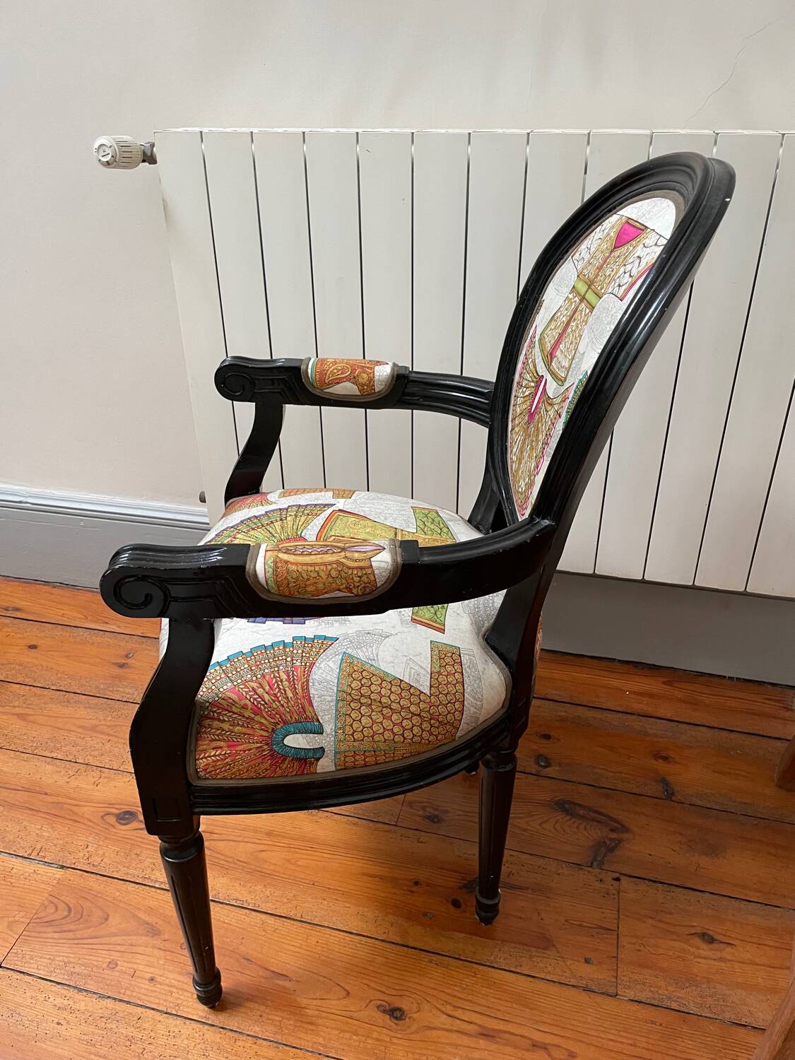 Fauteuil recouverte tissus PIERRE FREY