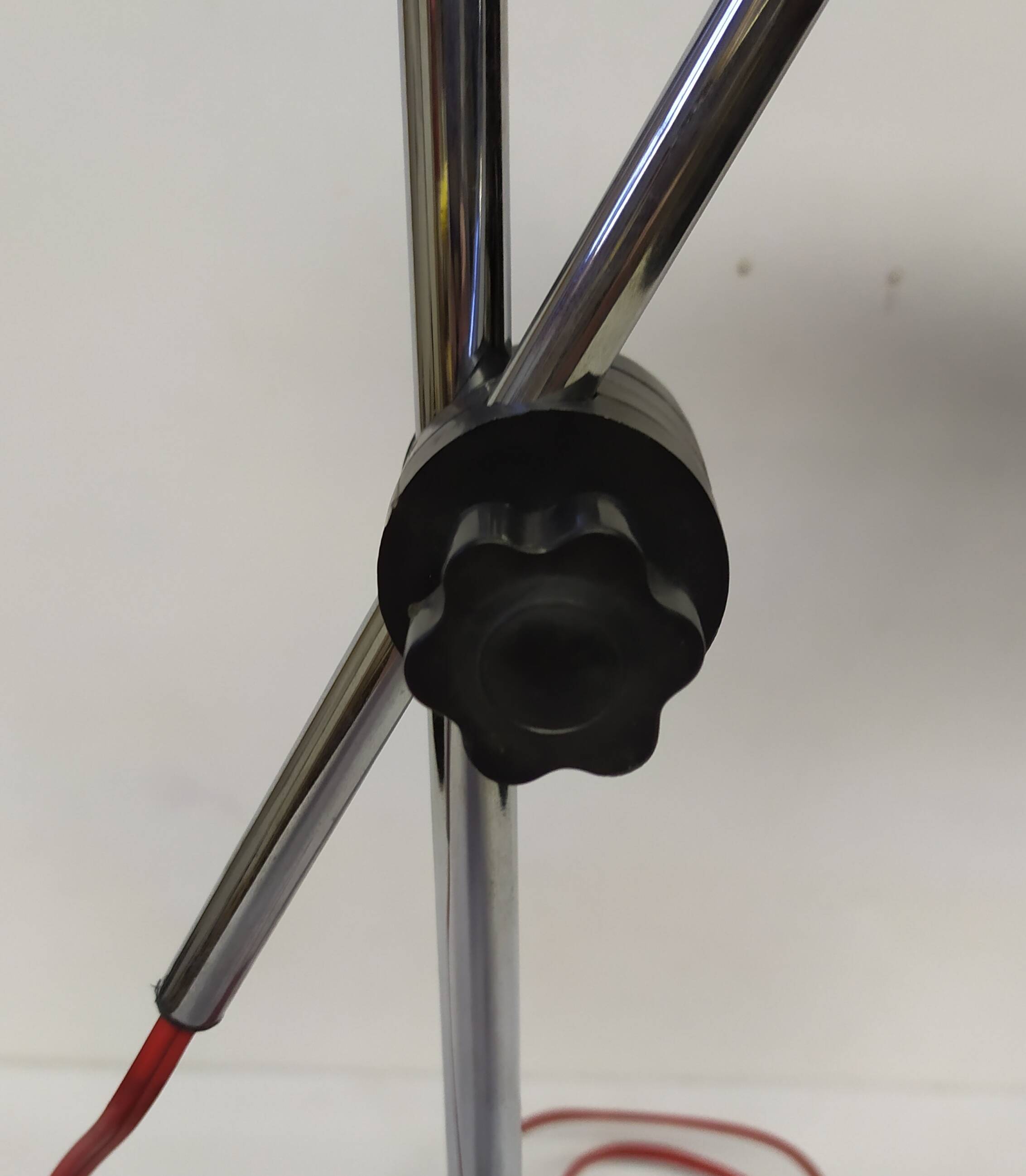 Vintage table lamp attributed to Stilnovo,1960s.