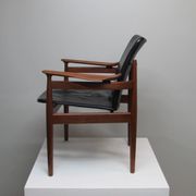 Finn Juhl model 192 in Teak, leather for France & Daverkosen