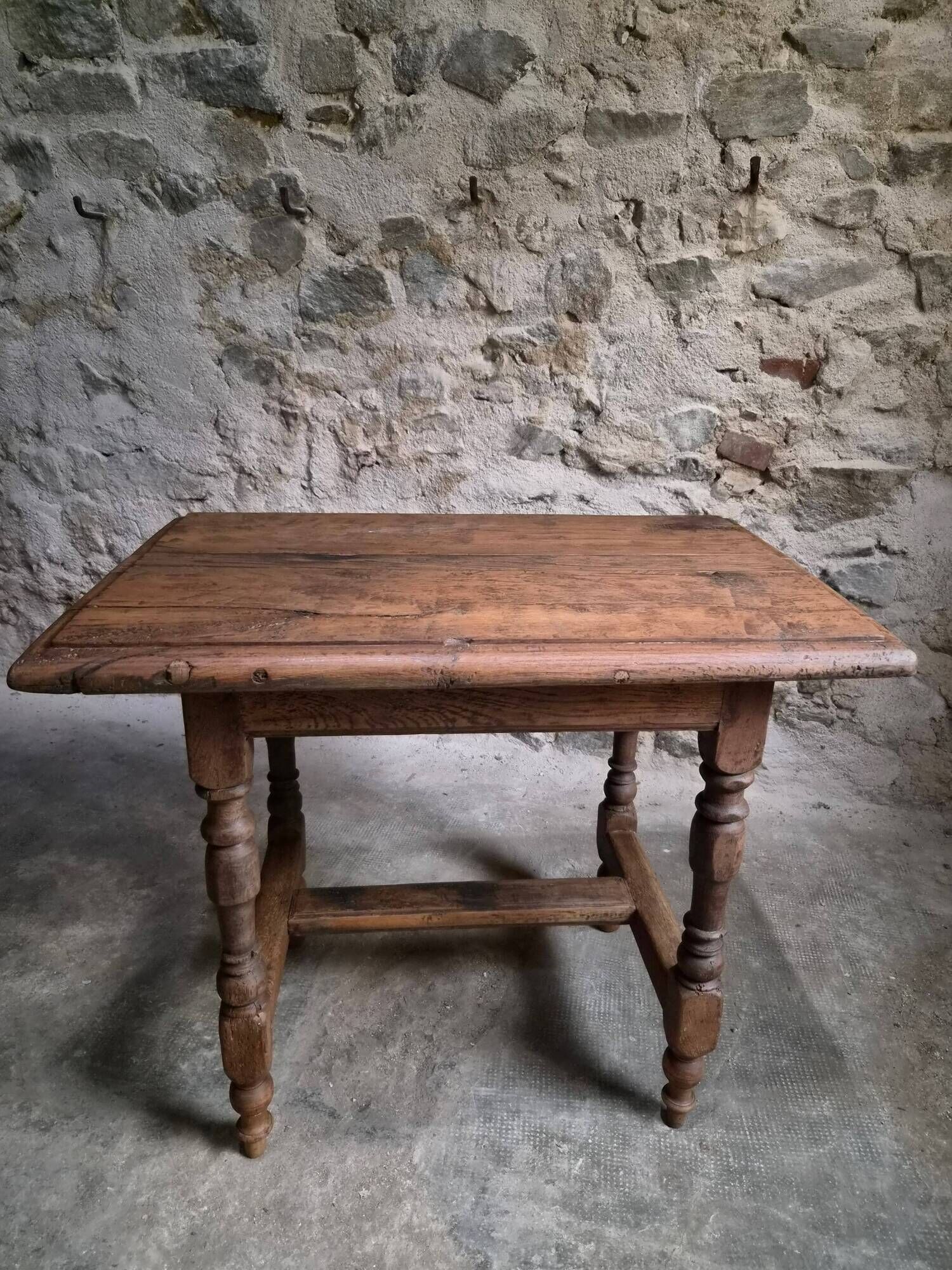 18th-century oak table / Small desk – Rustic French country table