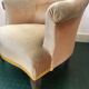 Fauteuil crapaud velours vintage crème
