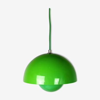 Suspension verte en flowerpot par Verner Panton