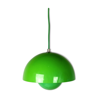 Suspension verte en flowerpot par Verner Panton