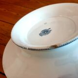 Pair of dishes on light standing saint amand morocco collection