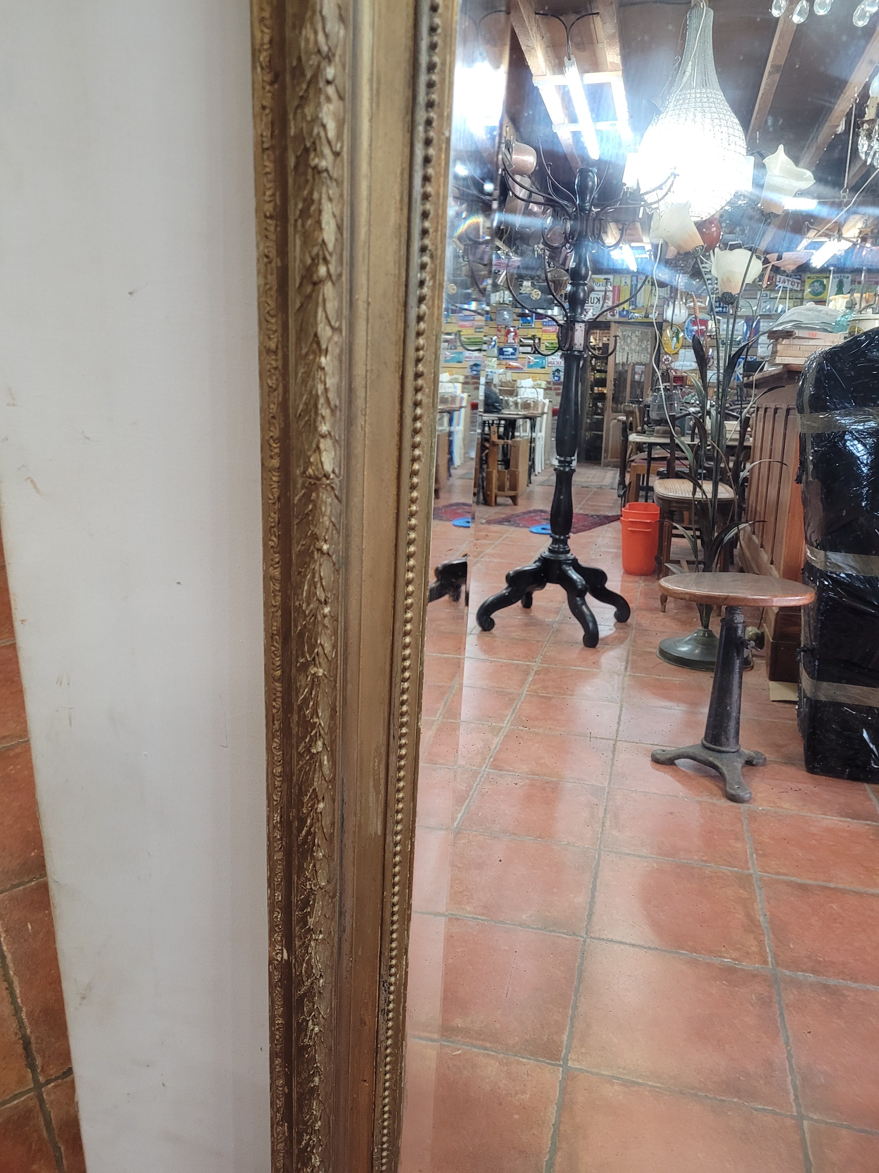 Old beveled mirror 153/91cms