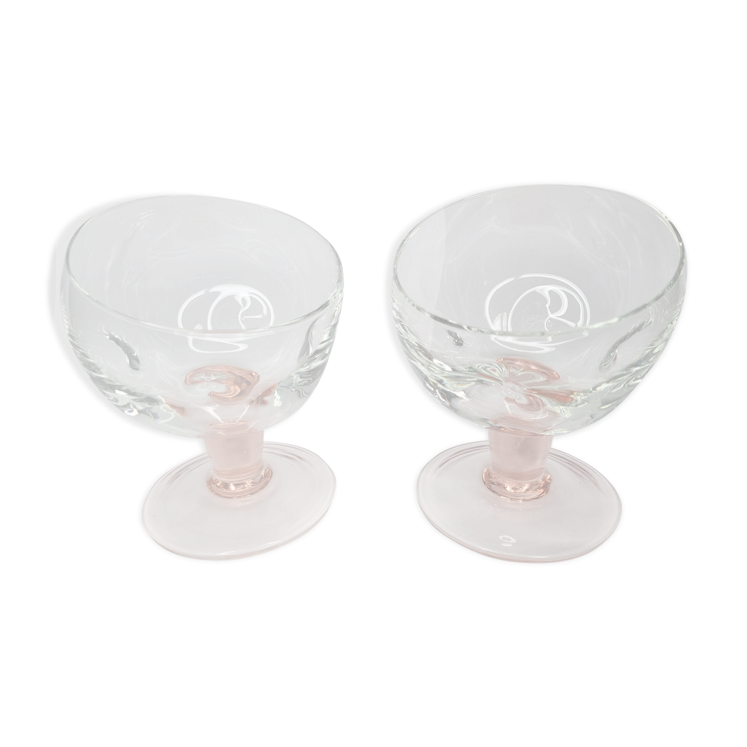 Paire de coupes en verre sur pied, 16 cm, rose