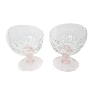 Paire de coupes en verre sur pied, 16 cm, rose