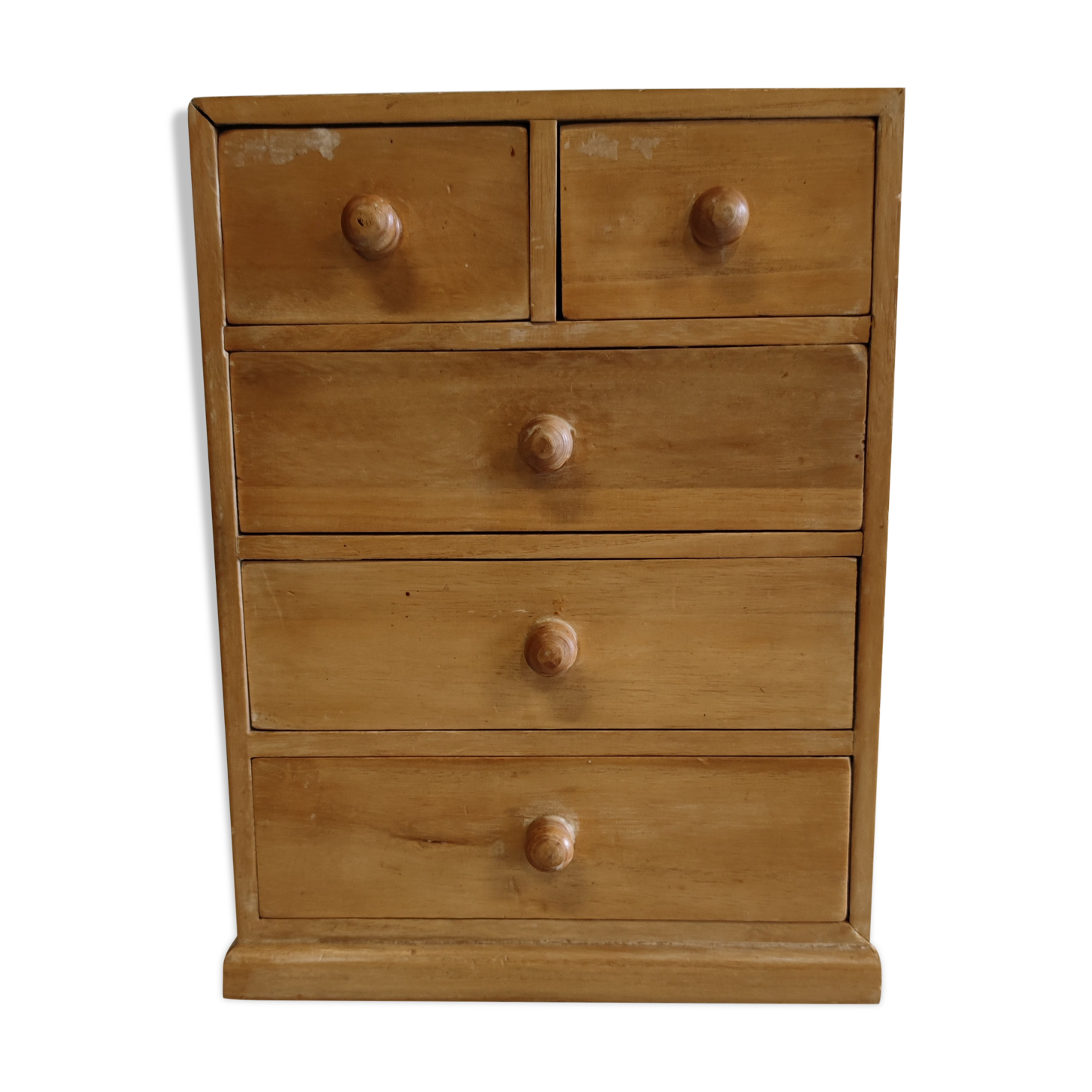 Small storage cabinet