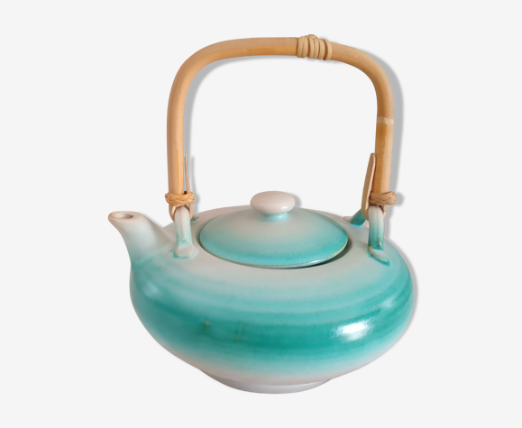Théière japonaise en grès vert céladon et anse en bambou
