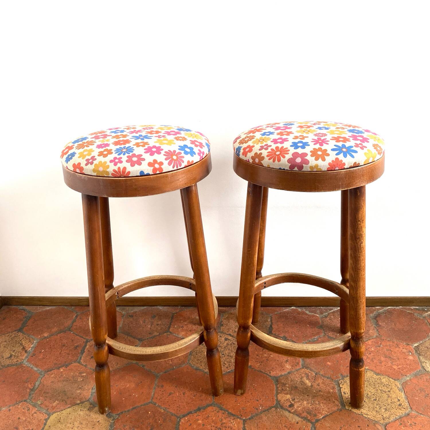 Pair of vintage wooden stools - vintage flower