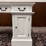 Classic English White Chesterfield Desk