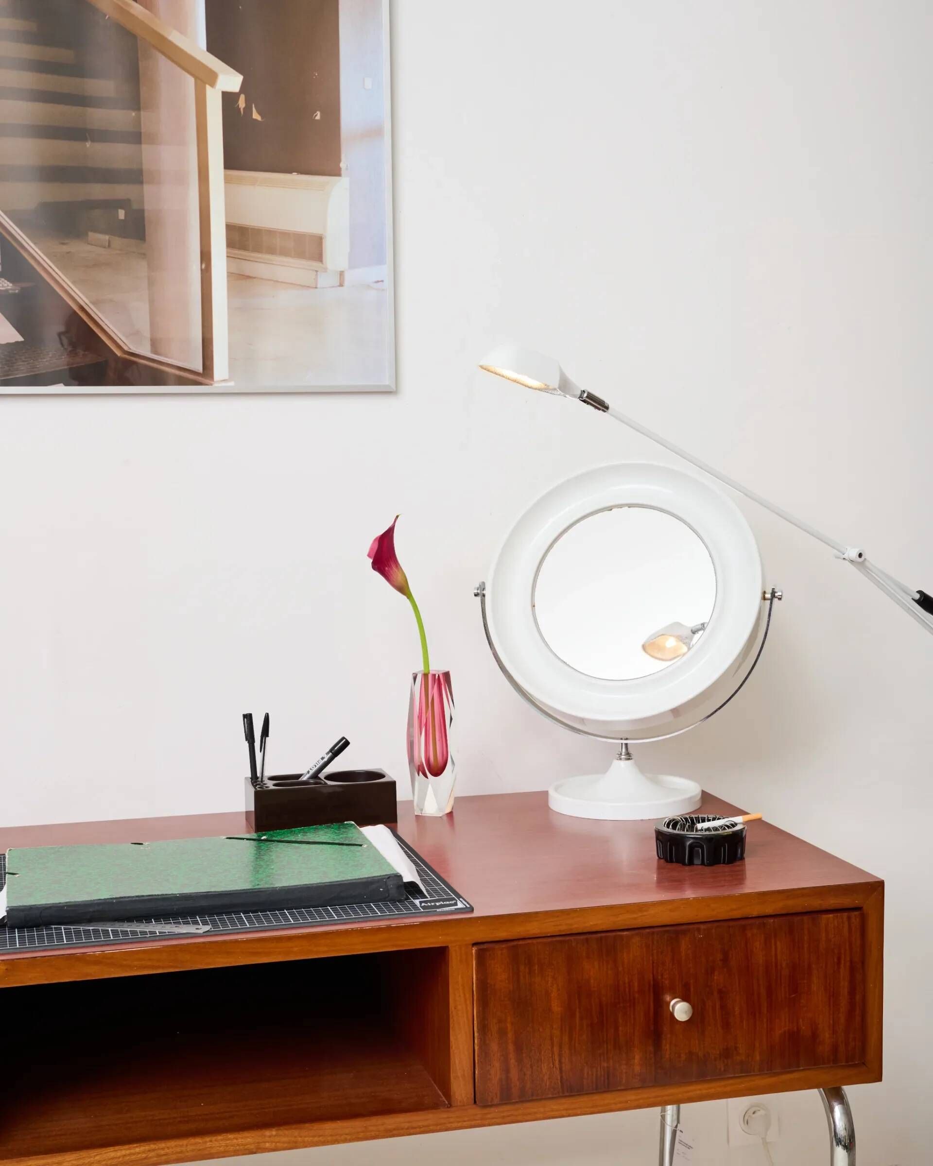 Articulated reading floor lamp, Italy, 1980s