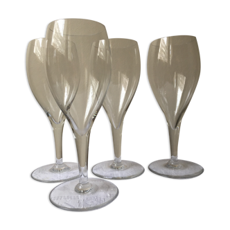 Set of 4 baccarat france wine glasses