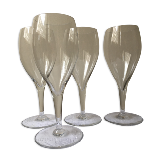 Set of 4 Baccarat France wine glasses