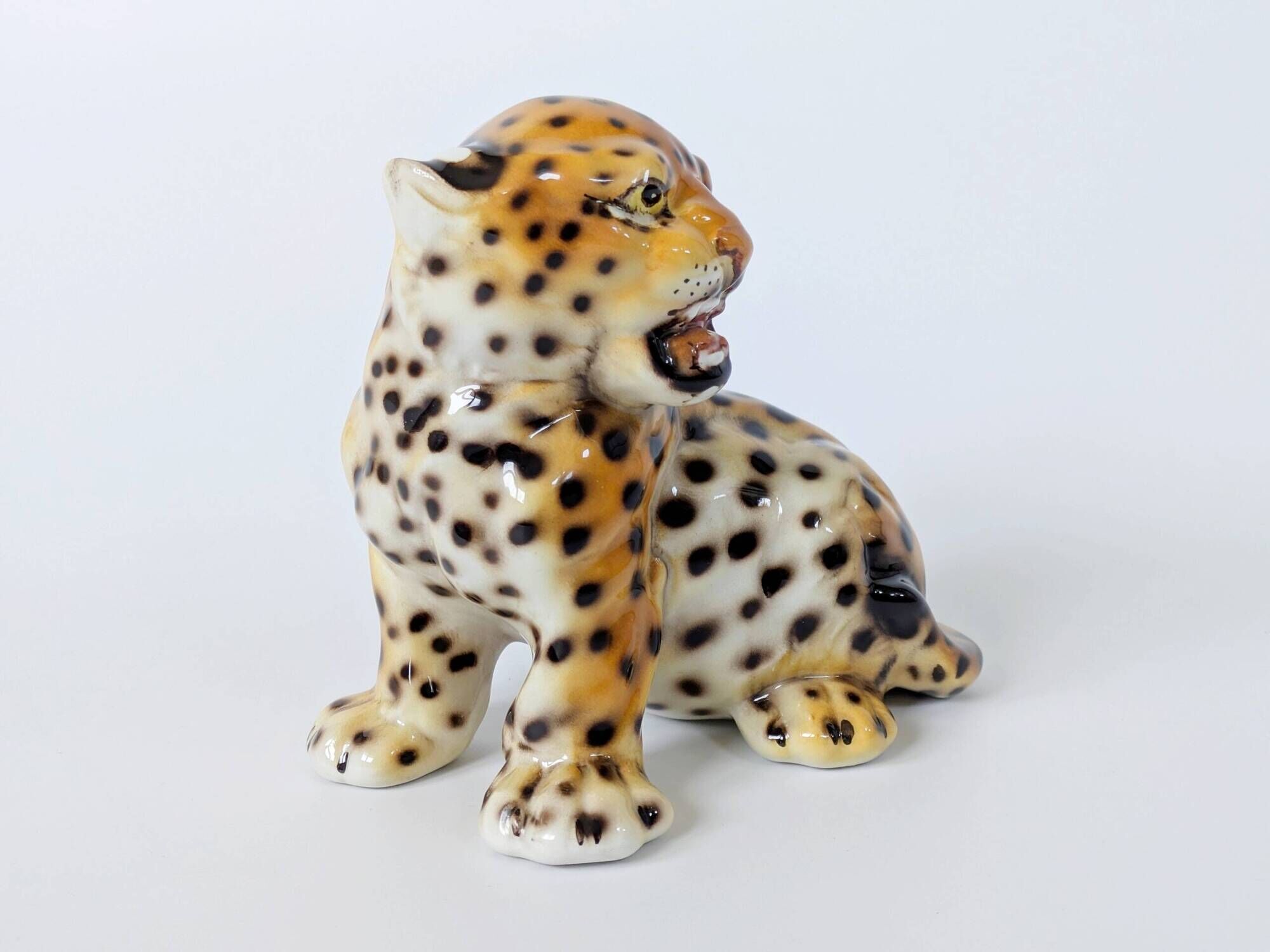 Porcelain leopard statuette, Ronzan, Italy, 1950s