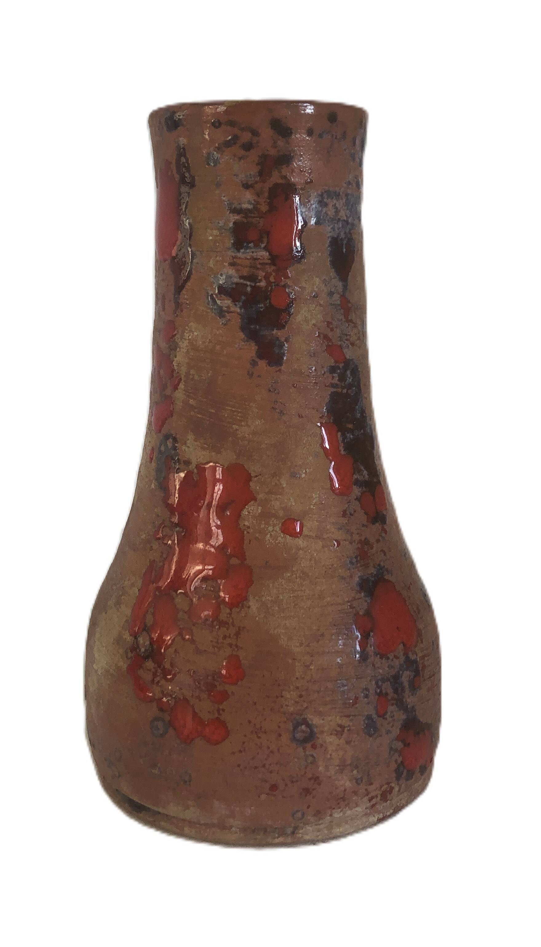Brutalist vase with dripping decoration