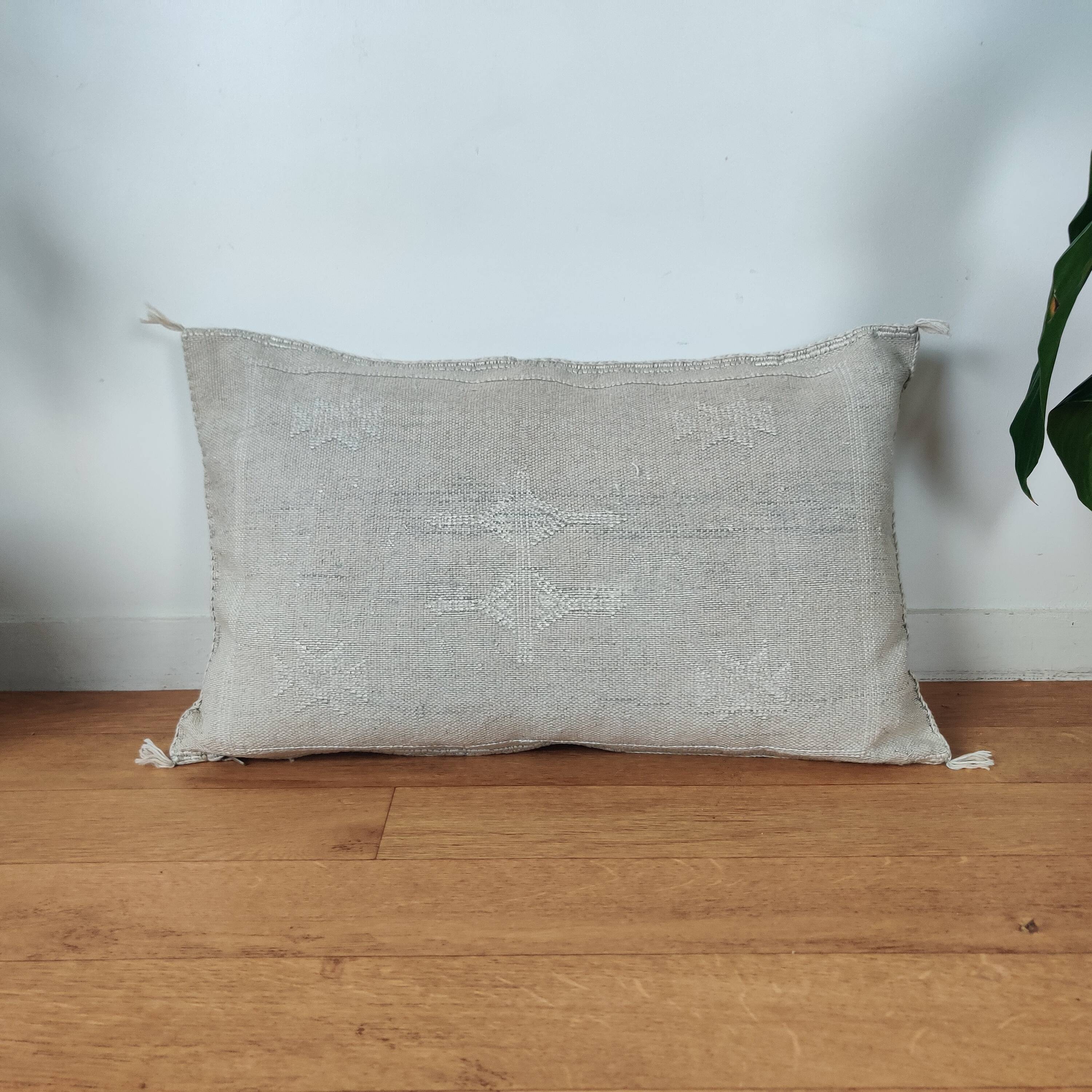 Coussin berbère marocain gris sabra