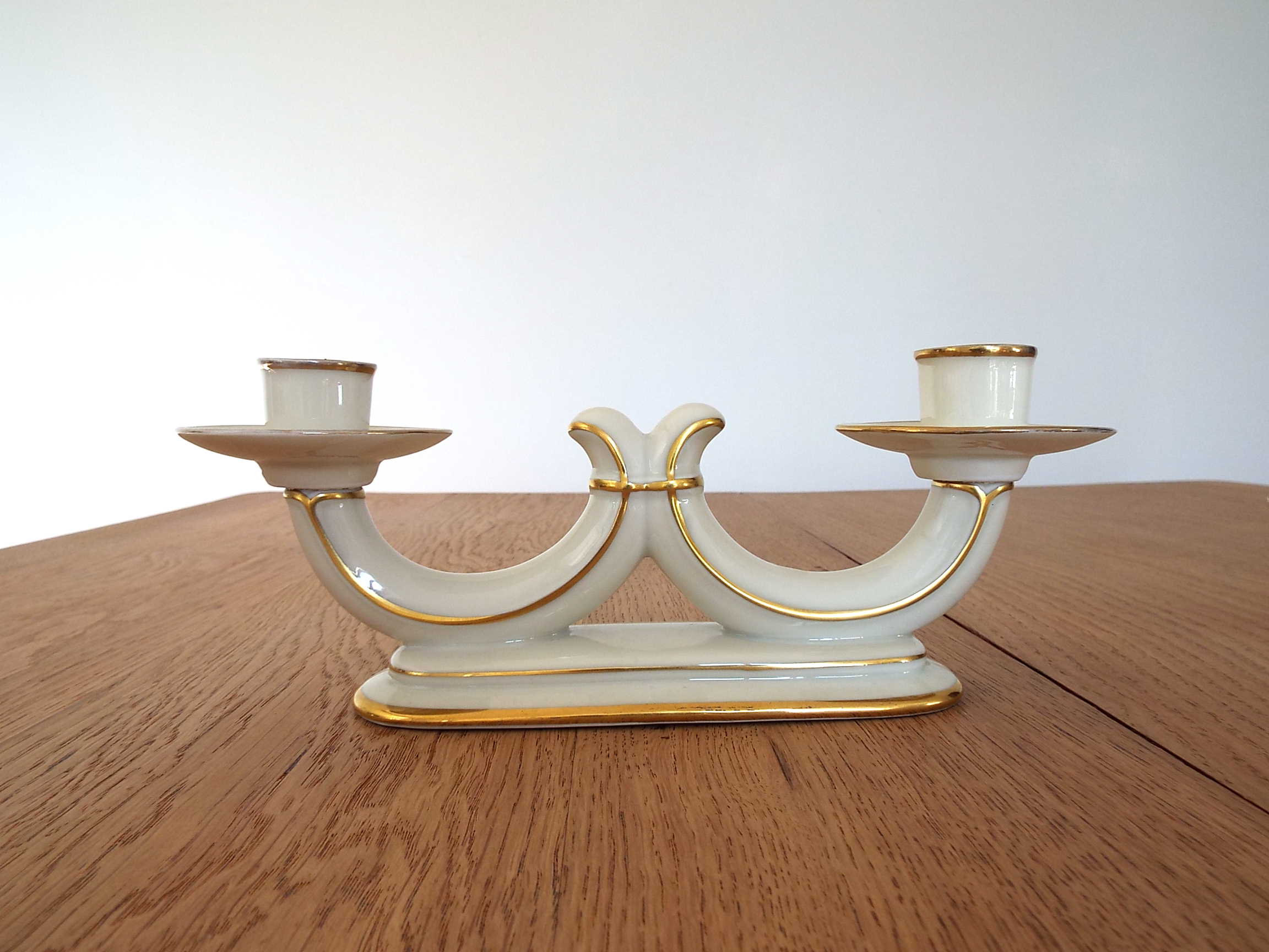 Porcelain candle holder