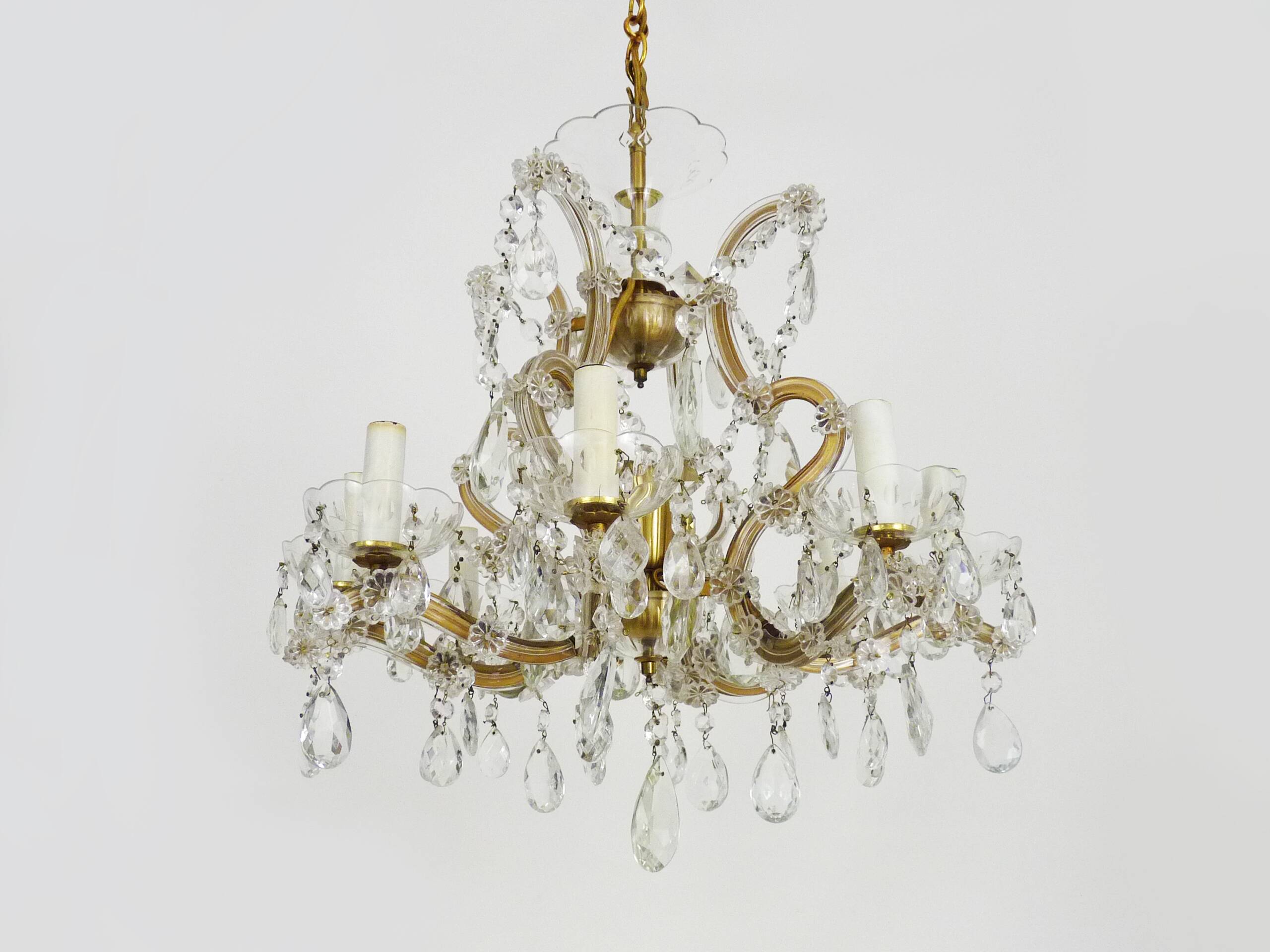 Old chandelier, pendant light, Marie Thérèse light with 9 lights and glass pendants. 1980s