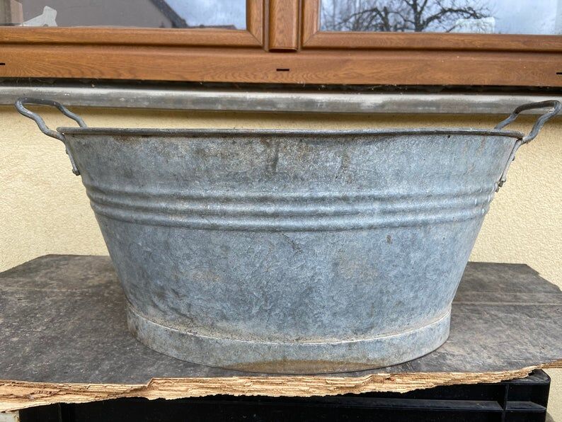 Vintage zinc basin