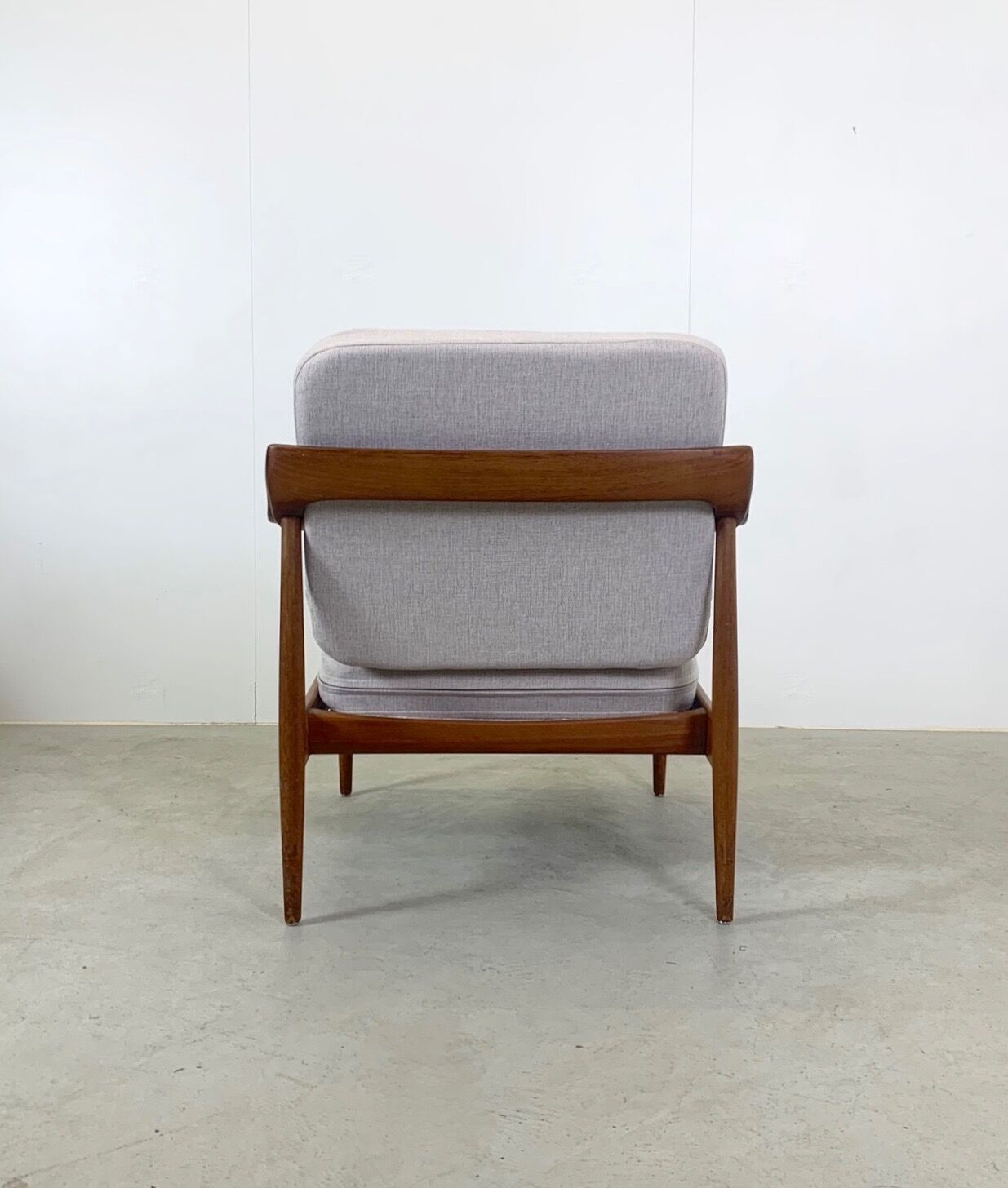 Pair of armhairs by Walter Knoll, 1960