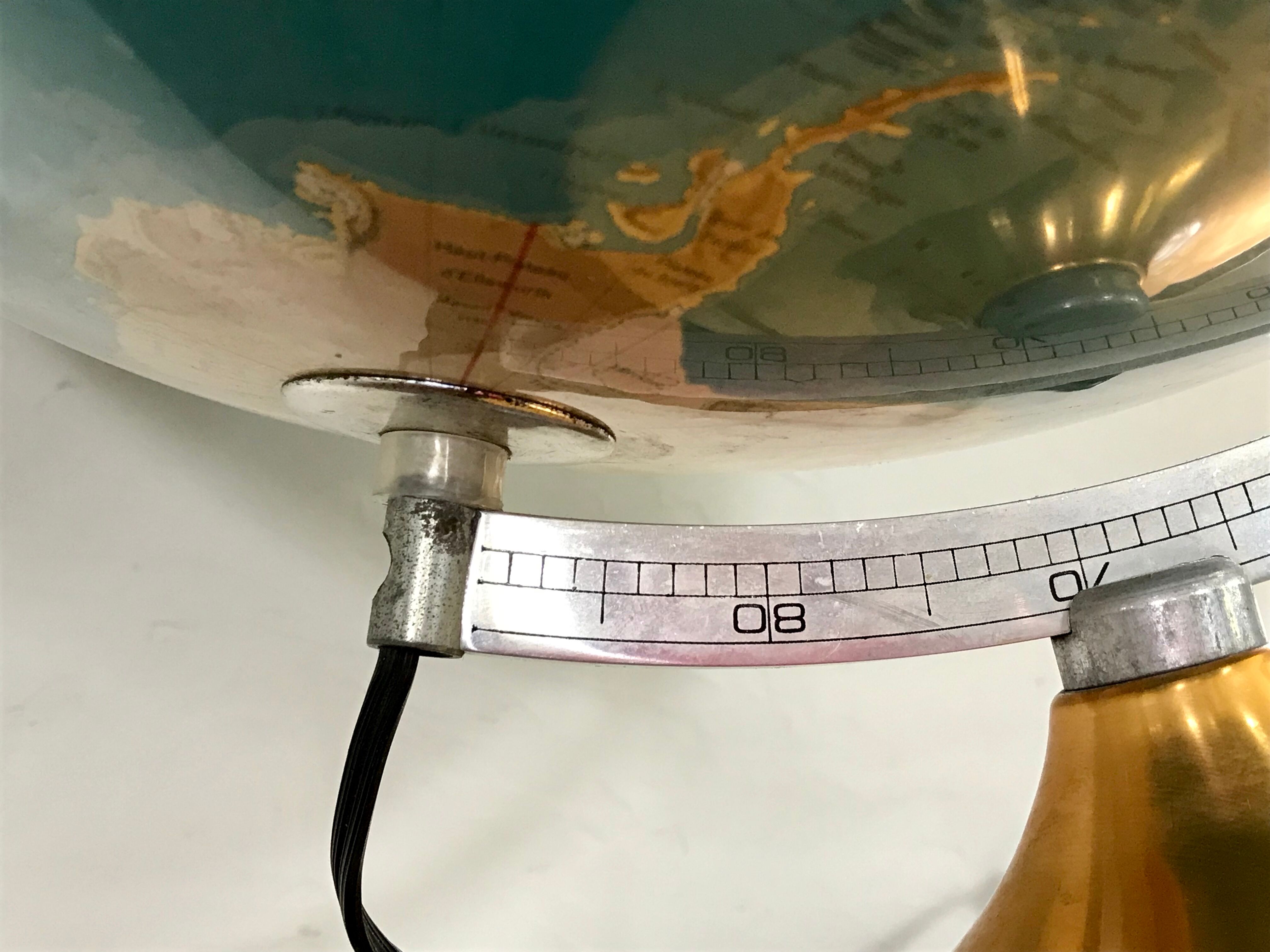 Globe Earth light vintage