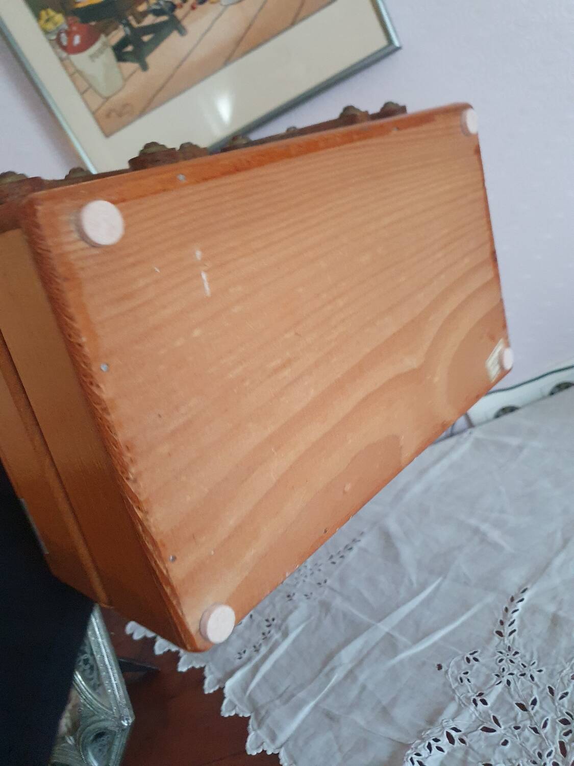 Small wooden sewing box worker