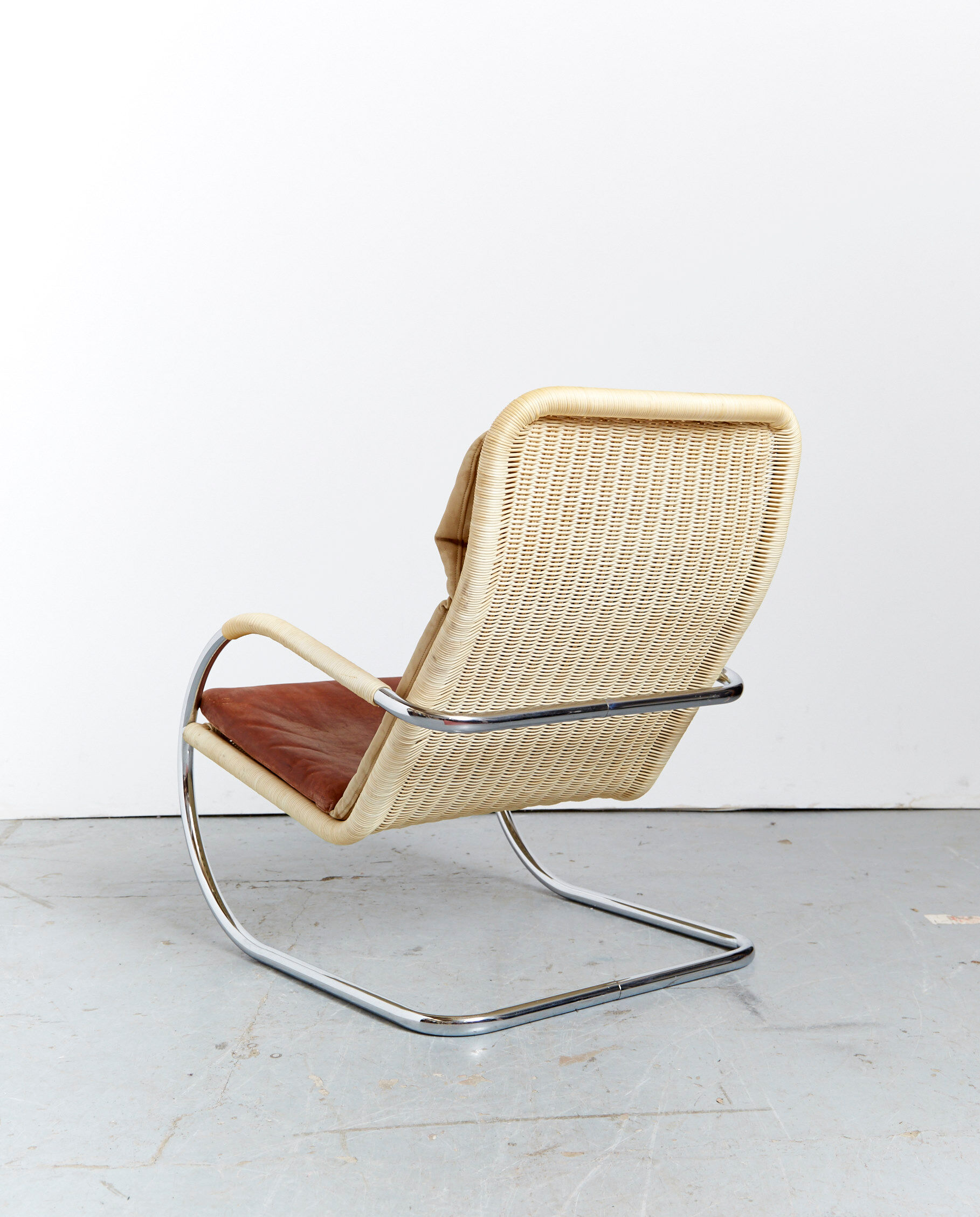 Anton Lorenz Bauhaus Cantilever D35 + Ottoman E35 for Tecta