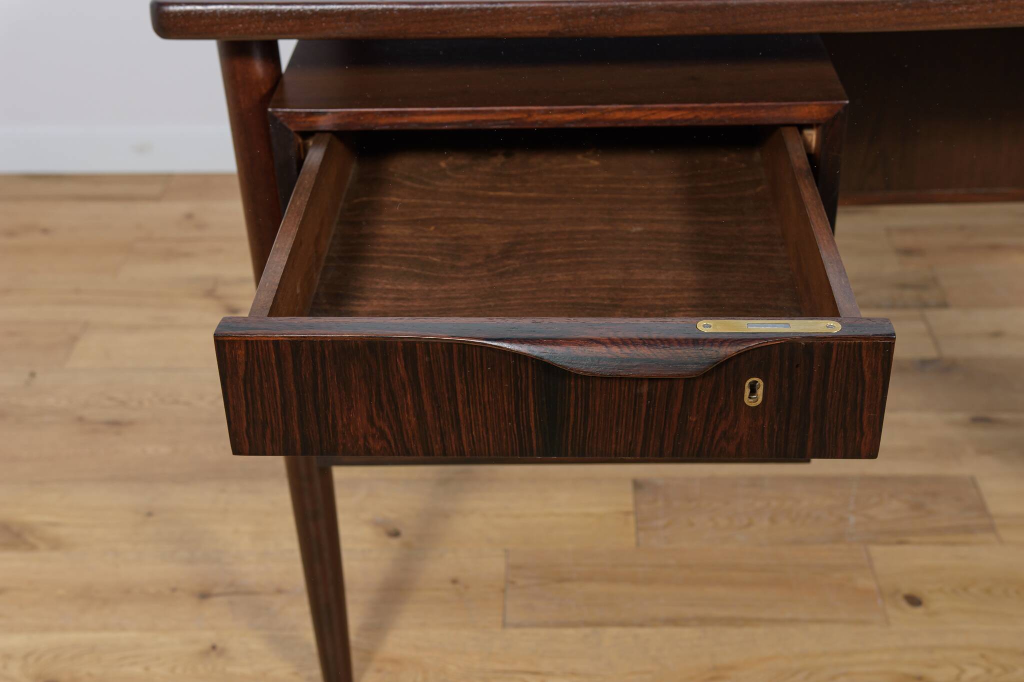 Mid-Century Freestanding Rosewood Desk, Denmark, 1960s