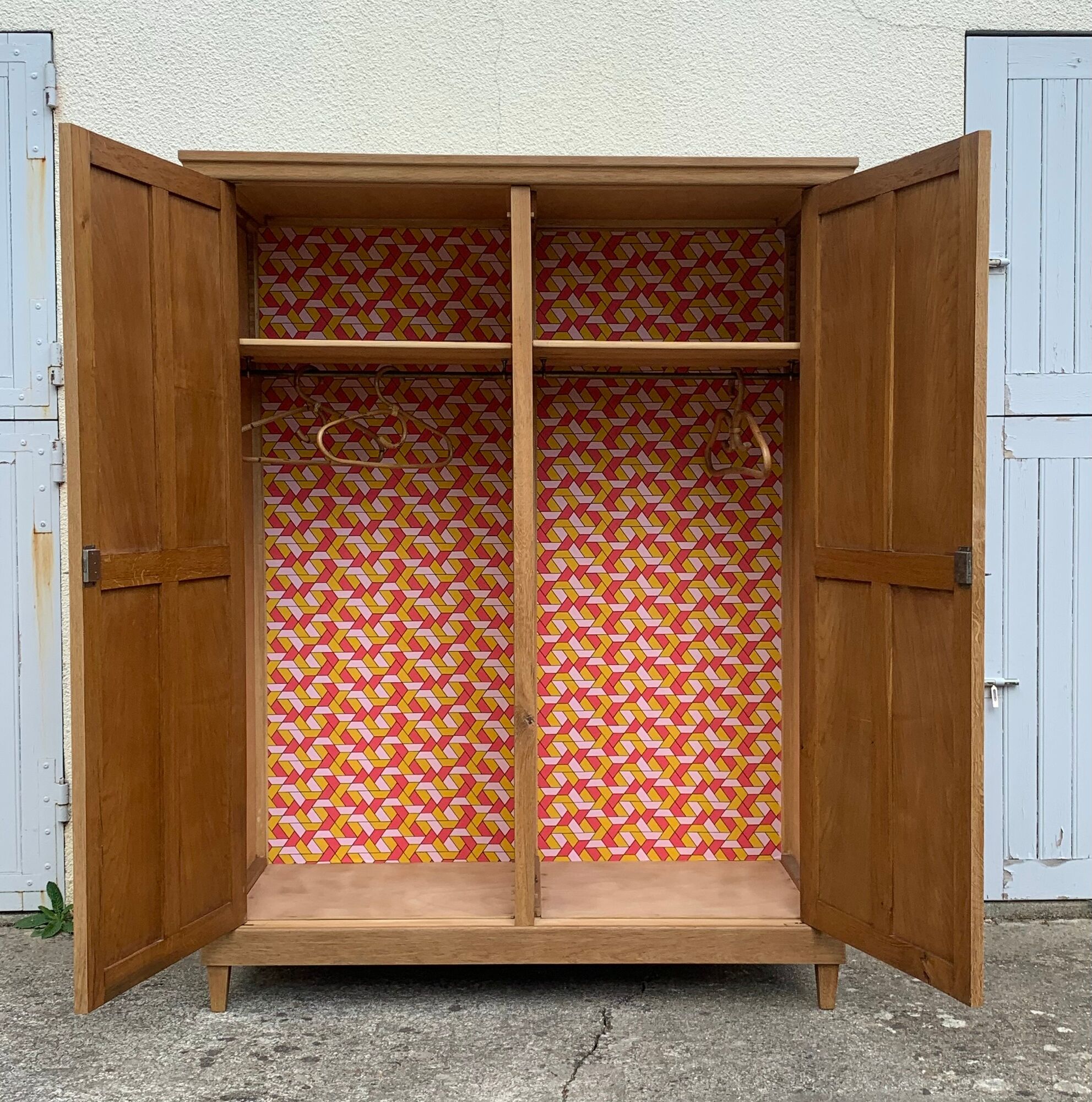 Armoire parisienne art déco 1930 penderie démontable bois brut
