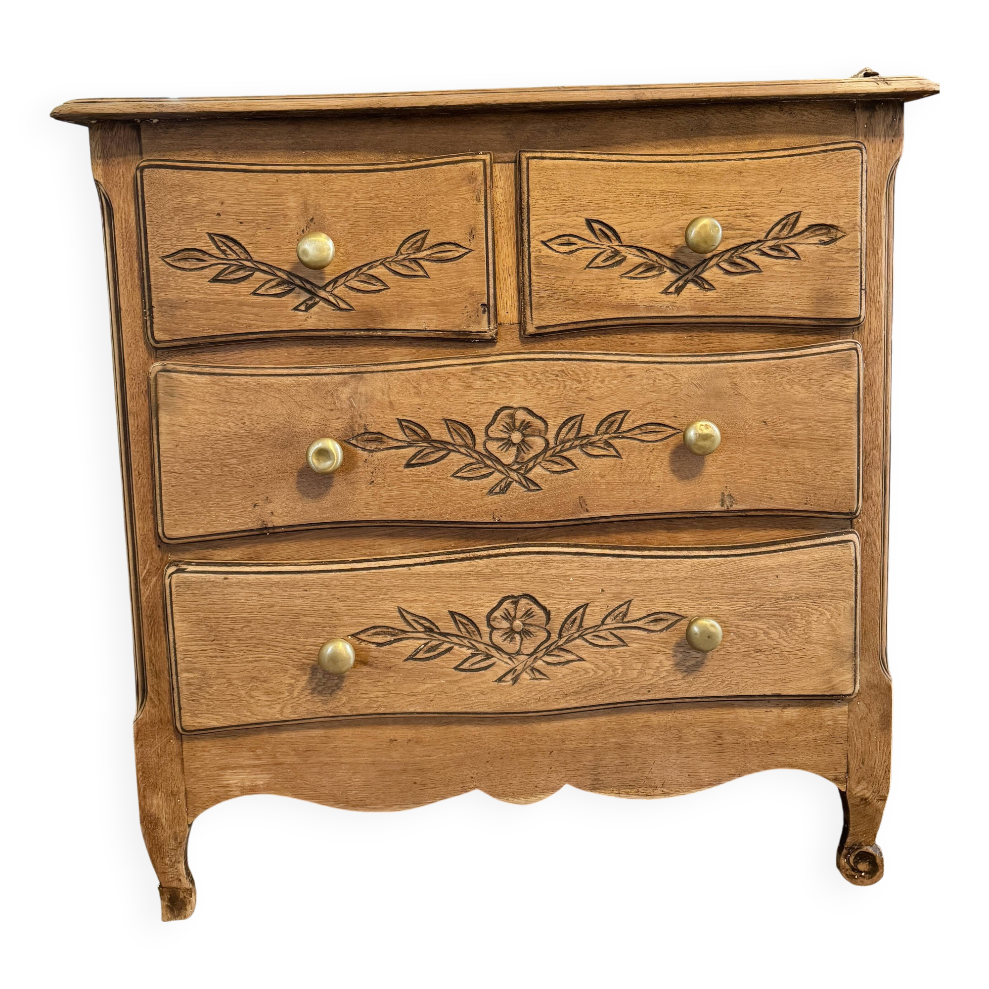 Commode rustique modele rare