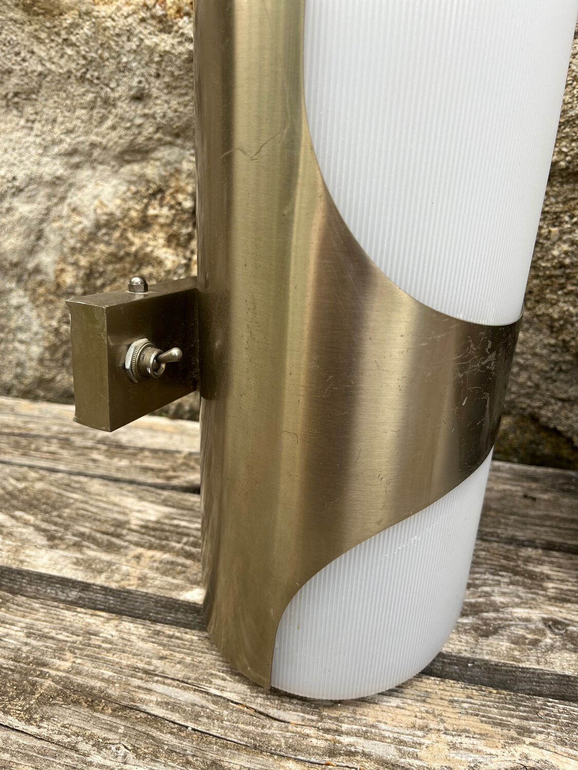 Set of two wall lights