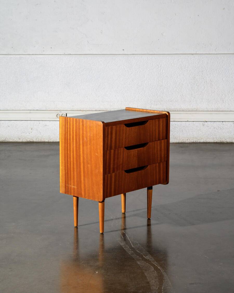 Bedside table with 3 drawers
