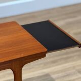 Extending coffee table (by McIntosh)