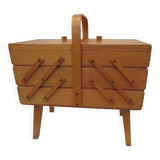 Nice-sized worker, in light varnished wood