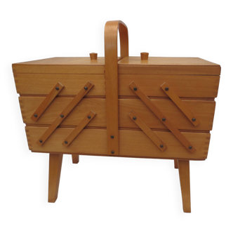 Nice-sized worker, in light varnished wood