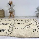 Handmade moroccan berber carpet 263 x 153 cm