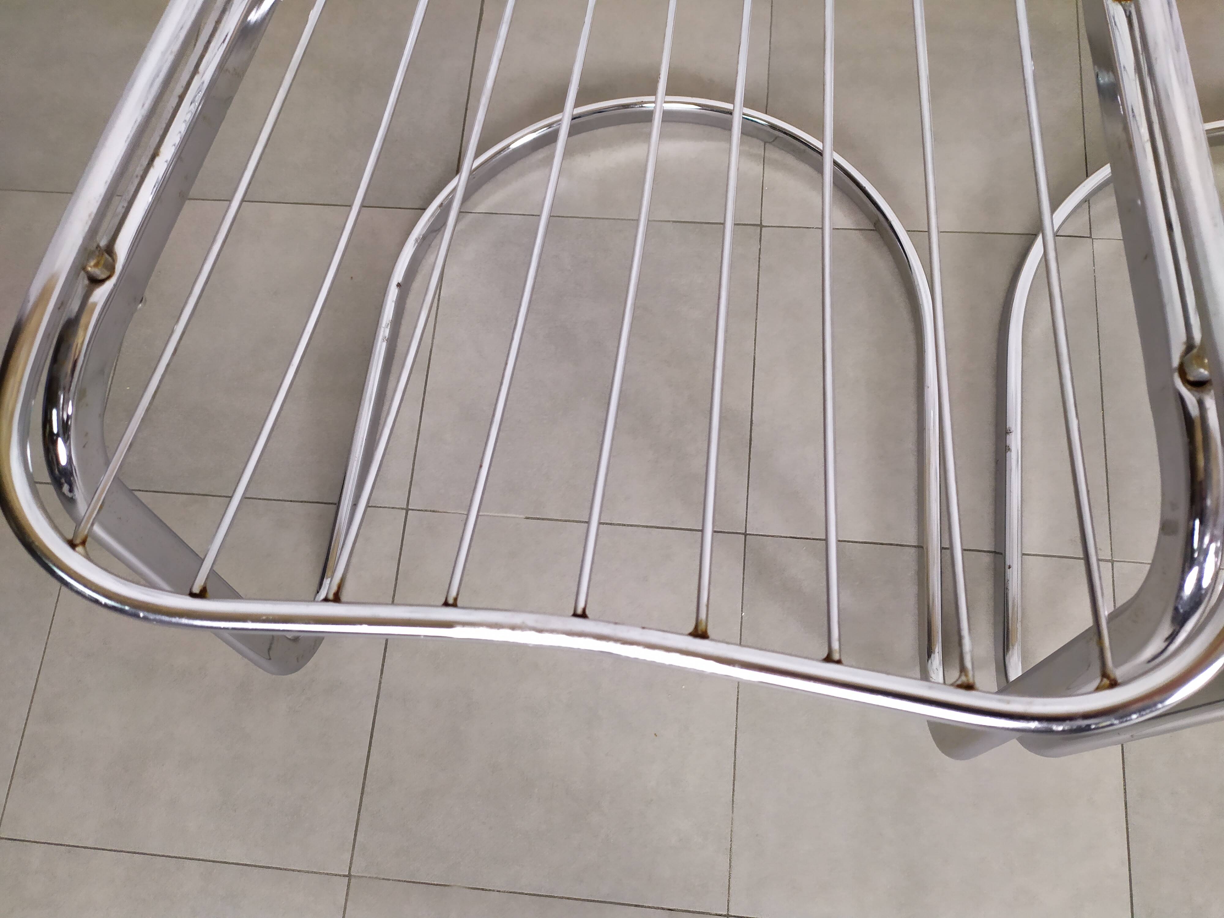 Lot de 4 chaise design en métal chromé années 70