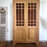 Armoire parisienne vitrée